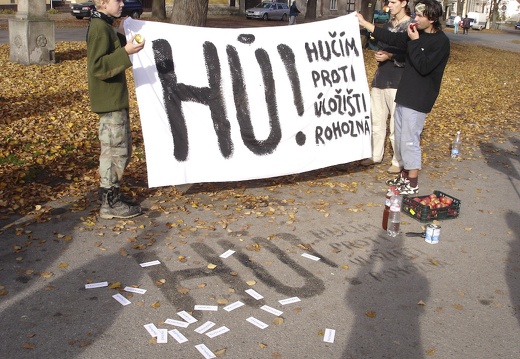 Podzimák Hučíme proti