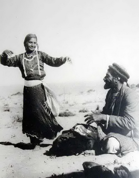 the_dancing_gypsy_1935.JPG