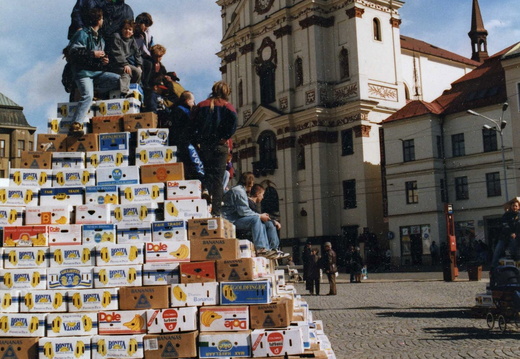 Pyramida na náměstí