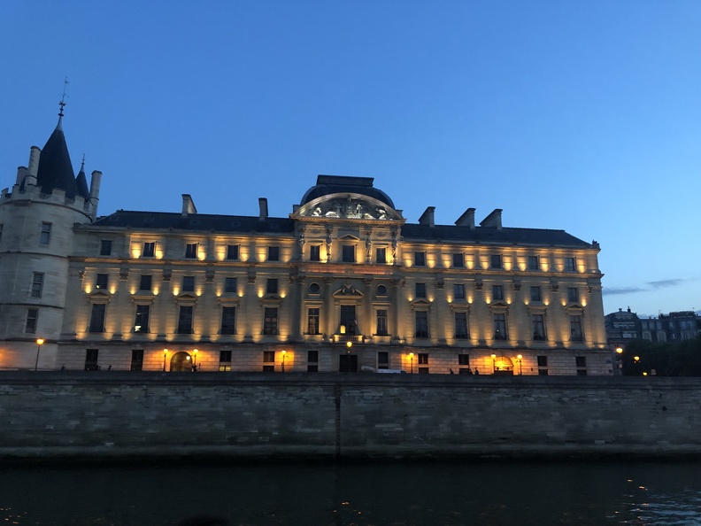 2019_napoleon_pariz_46.jpg