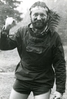 medved maskuje se