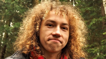 zlatovlasý